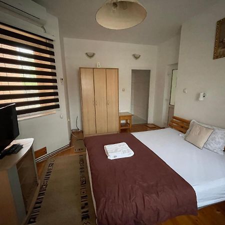 Guest House Luxotel Zrenjanin Eksteriør billede