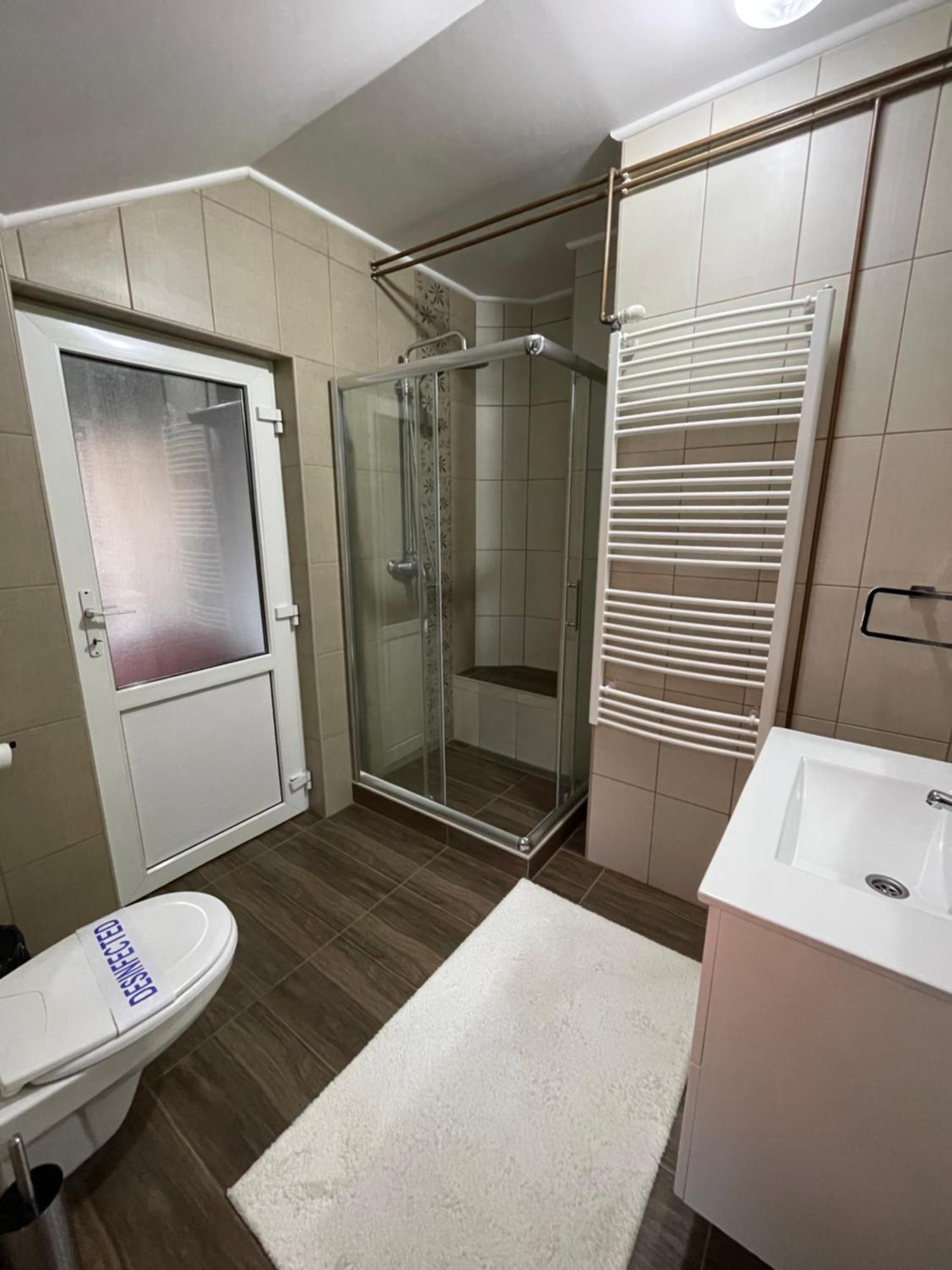 Guest House Luxotel Zrenjanin Eksteriør billede