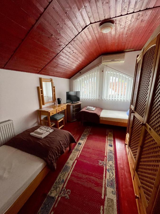 Guest House Luxotel Zrenjanin Eksteriør billede