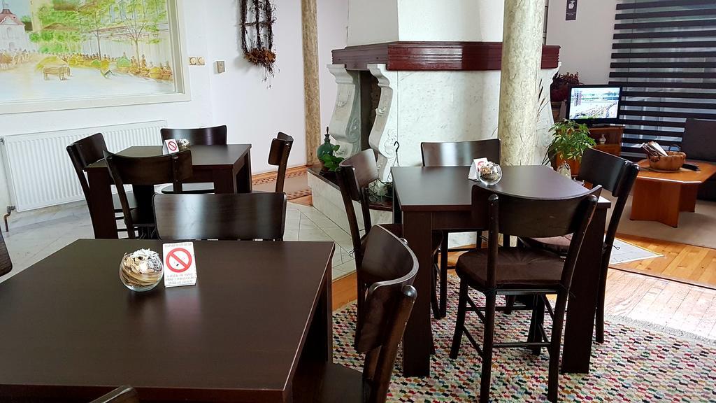 Guest House Luxotel Zrenjanin Eksteriør billede