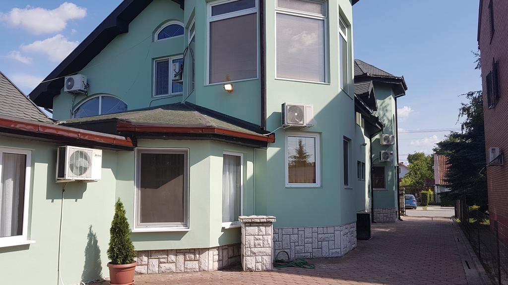 Guest House Luxotel Zrenjanin Eksteriør billede