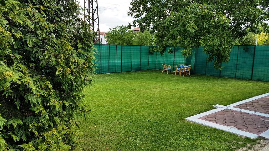 Guest House Luxotel Zrenjanin Eksteriør billede